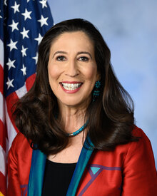 Teresa Leger Fernandez, official photograph