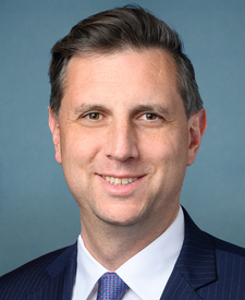 Seth Magaziner, official photograph