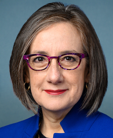 Andrea Salinas, official photograph